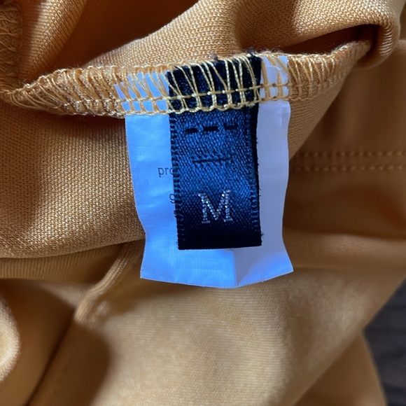 Super Fun Mustard Yellow Ruffle Bell Bottoms Size Medium - Picture 8 of 11